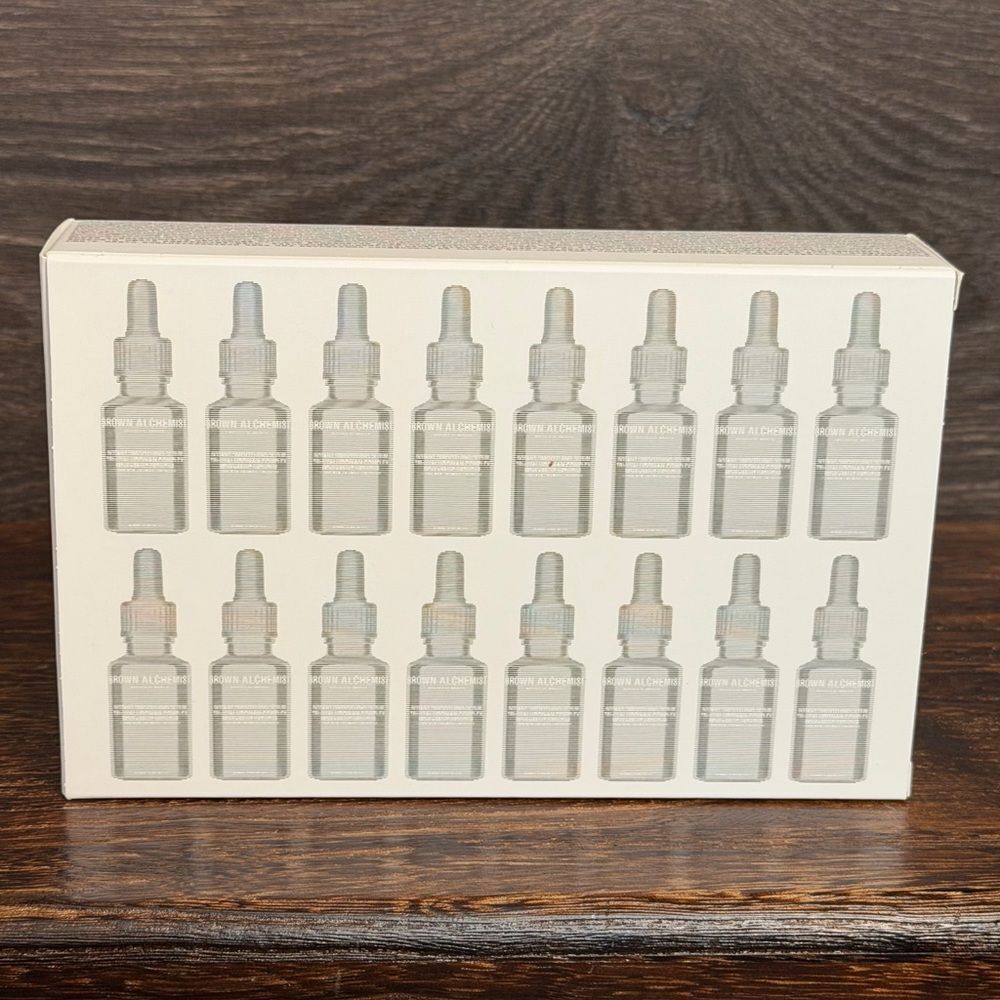 Grown Alchemist The Mini Essentials Luxury 4 Piece Travel Skincare Set, NIB! - Picture 9 of 14